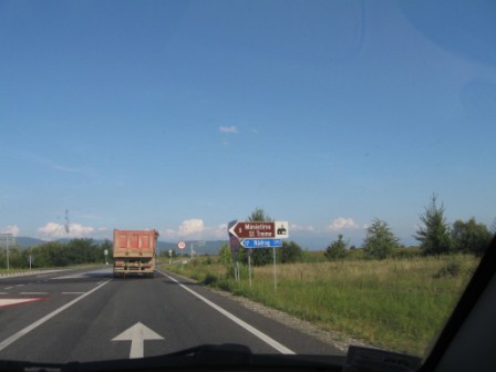 Manastirea Sfanta treime si Nadrag 1024x768 De prin Romania